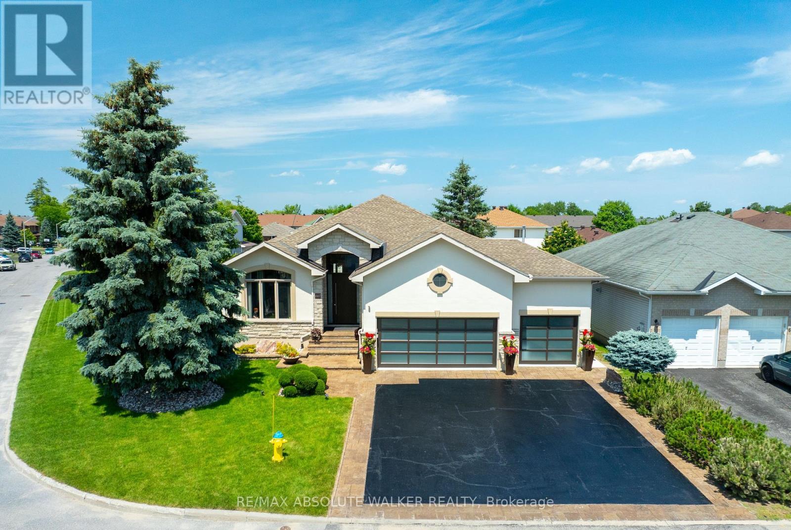 MLS® listing #30010205 for sale located at 667 EVERLASTING CRESCENT