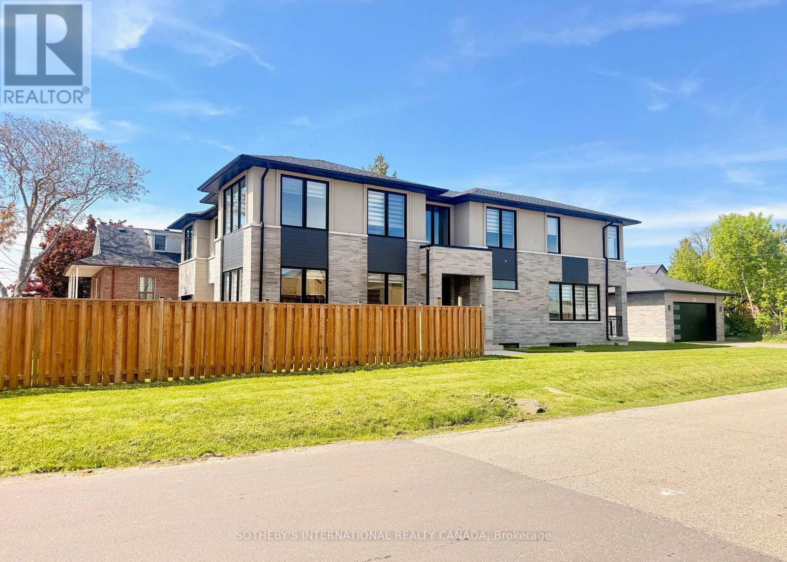 MLS® listing #30010522 for sale located at 797 FIRST STREET