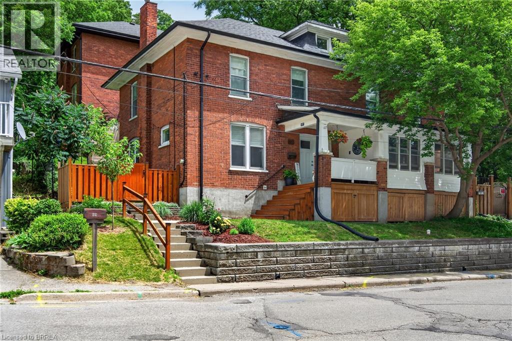 MLS® listing #30010623 for sale located at 107 WEST RIVER Street