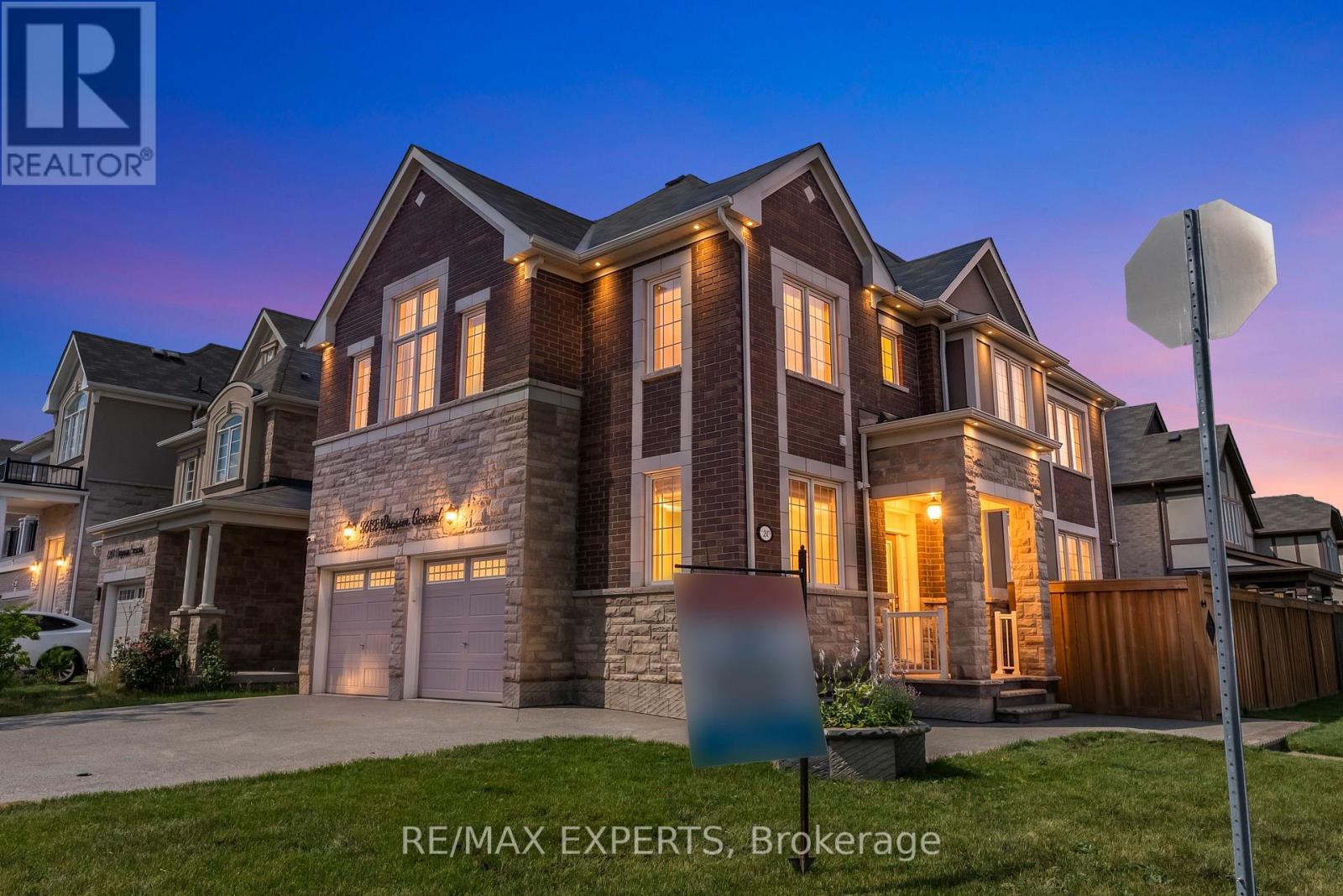 MLS® listing #30011316 for sale located at 1253 DUIGNAN CRESCENT