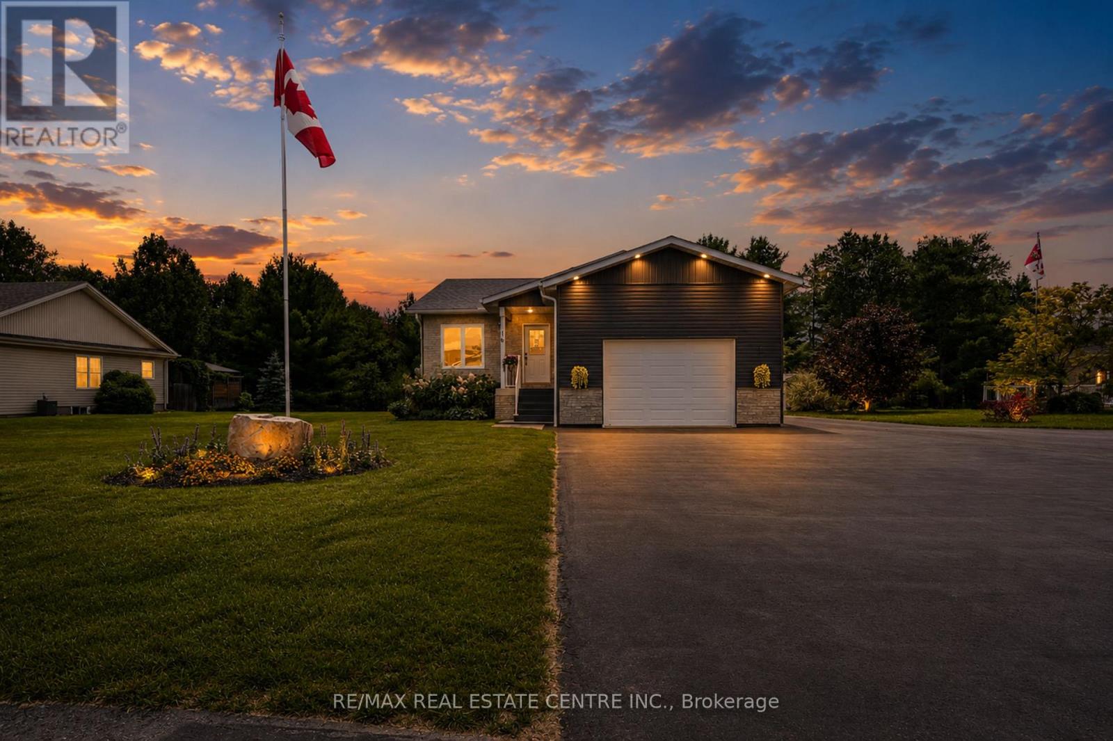 MLS® listing #30011330 for sale located at 16 WILLIAMS DRIVE
