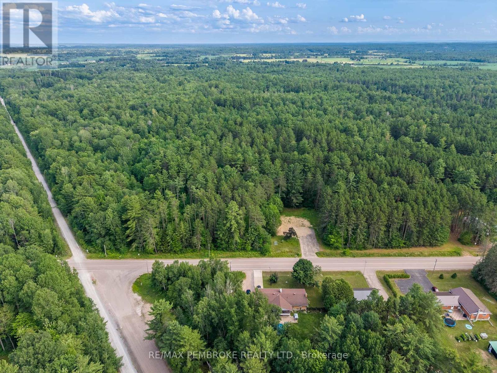 MLS® listing #30011568 for sale located at 121 ACHRAY ROAD