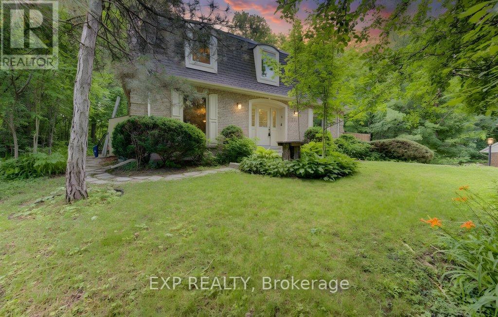 MLS® listing #30012918 for sale located at 318 SHAKESPEARE PLACE