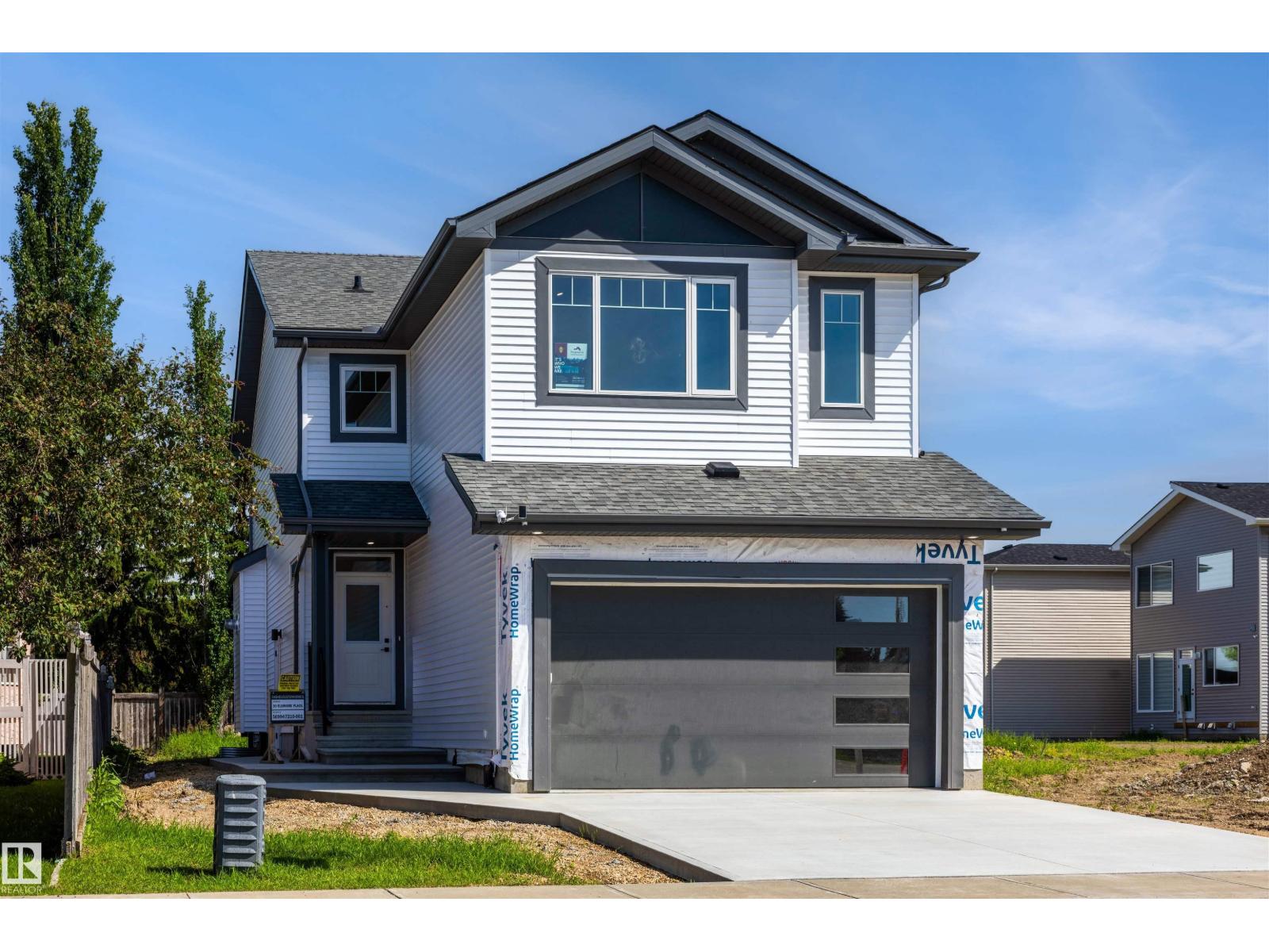 MLS® listing #30013868 for sale located at 30 ELSINORE PL NW
