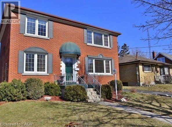 MLS® listing #30014707 for sale located at 92 PATTANDON Avenue Unit# C