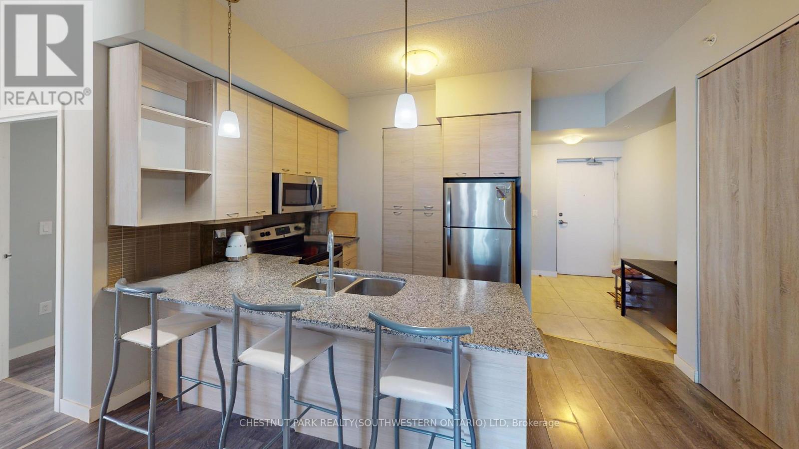 MLS® listing #30015282 for sale located at 1505 - 318 SPRUCE STREET