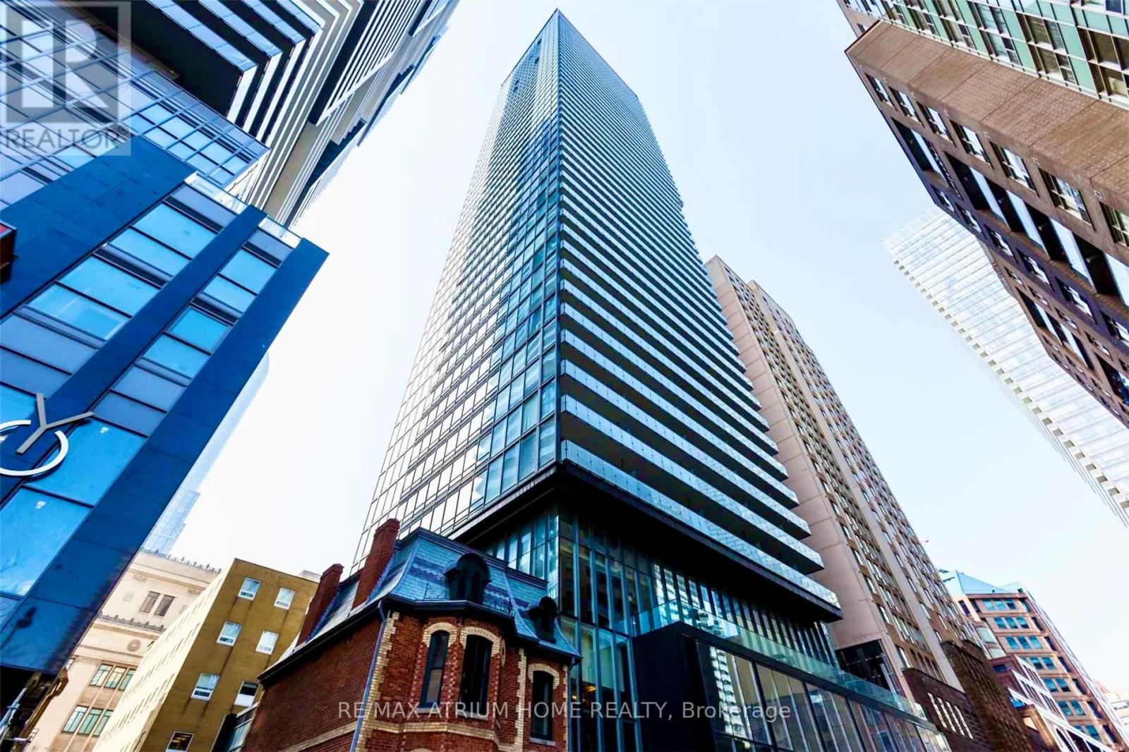 MLS® listing #30015642 for sale located at 1402 - 15 GRENVILLE STREET