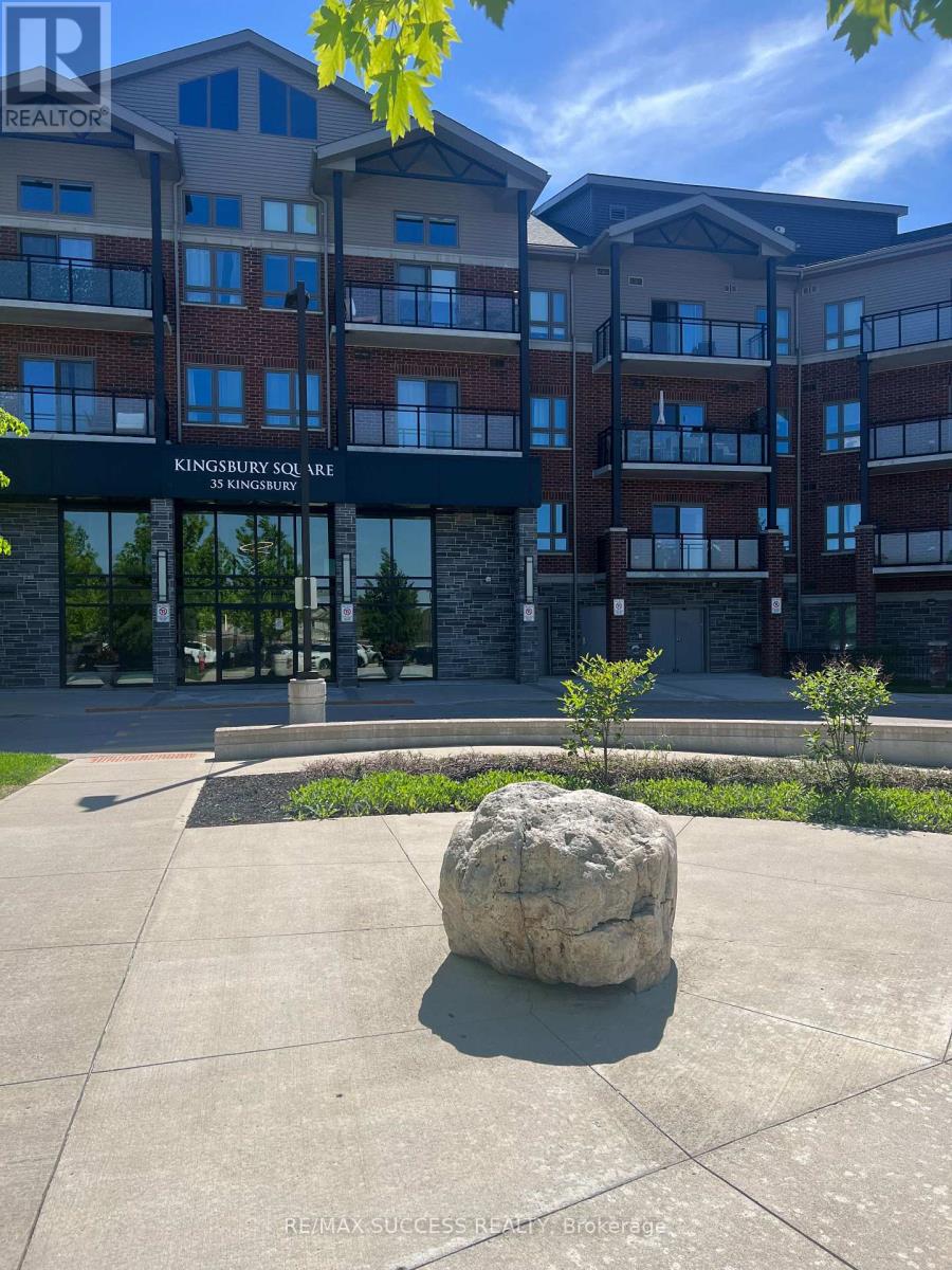 MLS® listing #30015717 for sale located at 418 - 35 KINGSBURY SQUARE