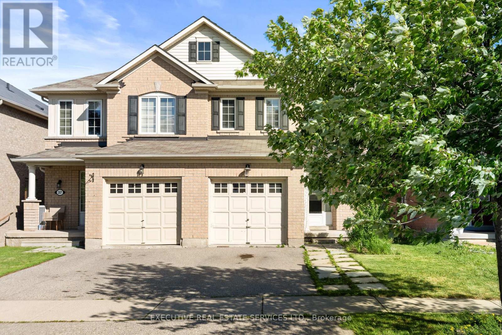 MLS® listing #30015837 for sale located at 39 KINTYRE STREET