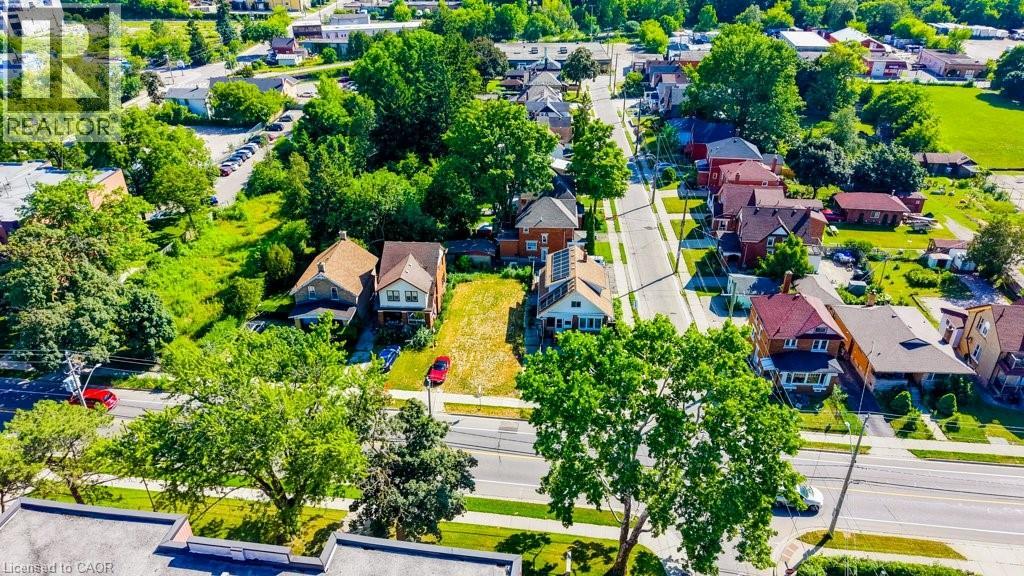 MLS® listing #30016090 for sale located at 153 COURTLAND Avenue E