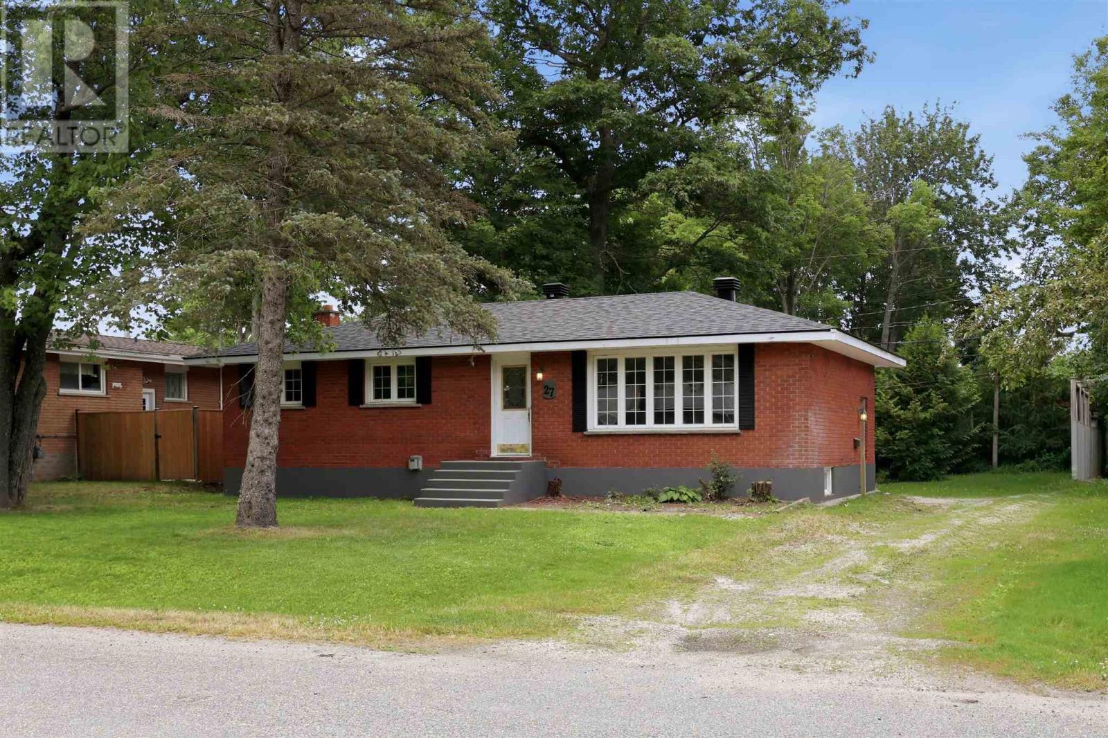 MLS® listing #30016157 for sale located at 27 Northwood ST