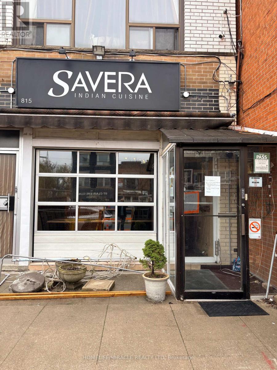 MLS® listing #30016283 for sale located at 815 ST CLAIR AVENUE W