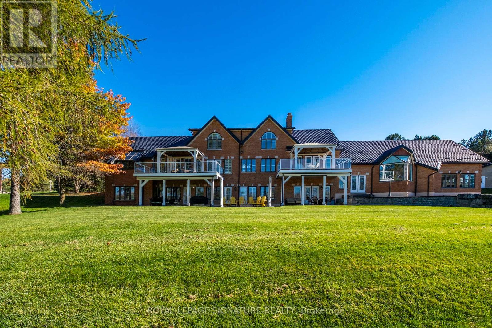 MLS® listing #30016347 for sale located at 58 AMALIA CRESCENT