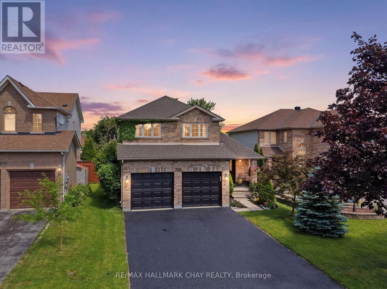 MLS® listing #30016626 for sale located at 228 WESSENGER DRIVE