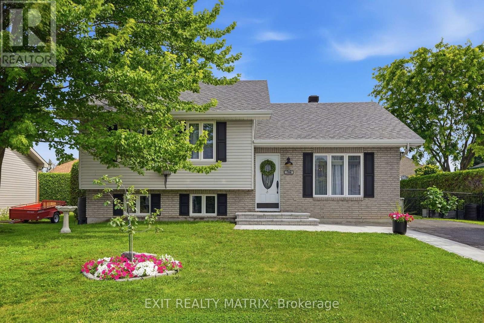 MLS® listing #30016760 for sale located at 788 JOLIETTE STREET