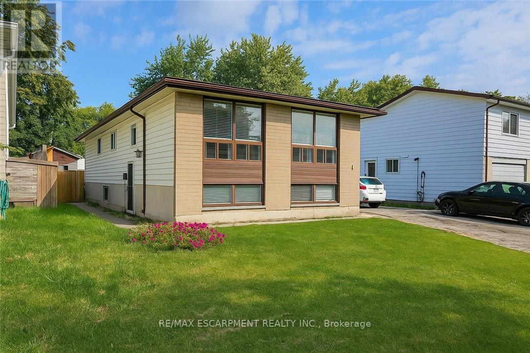 MLS® listing #30016912 for sale located at 16 GARROW DRIVE