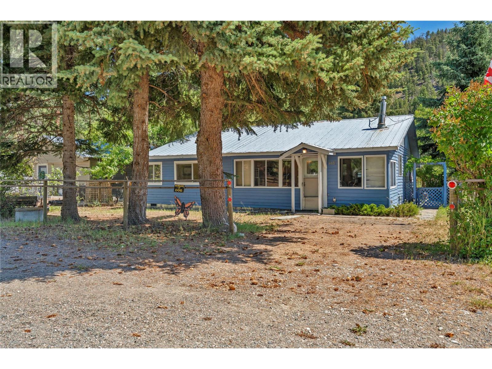 MLS® listing #30017547 for sale located at 2637 otter Avenue