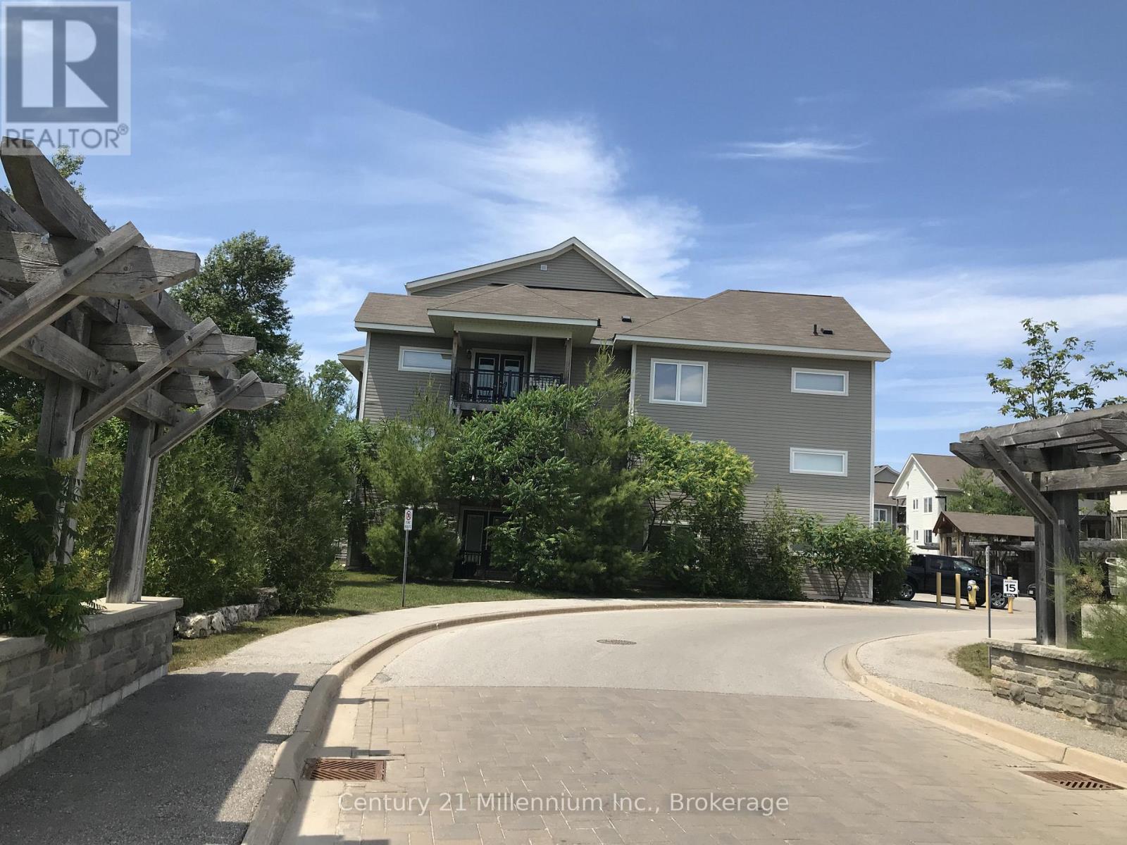 MLS® listing #30017559 for sale located at 301 - 2 BRANDY LANE DRIVE