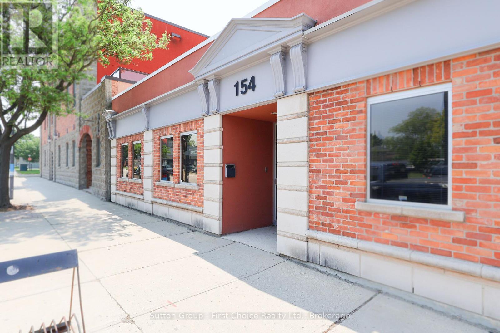 MLS® listing #30017617 for sale located at 154 DOWNIE STREET
