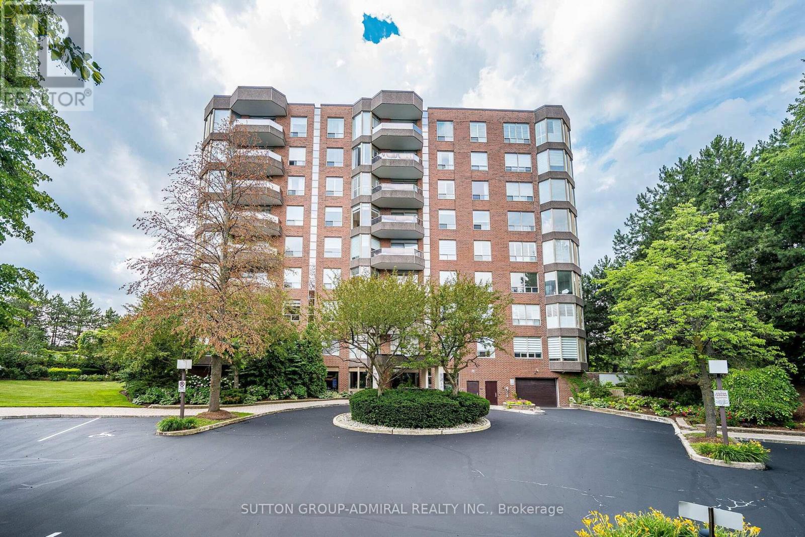 MLS® listing #30017782 for sale located at 604 - 1901 PILGRIMS WAY