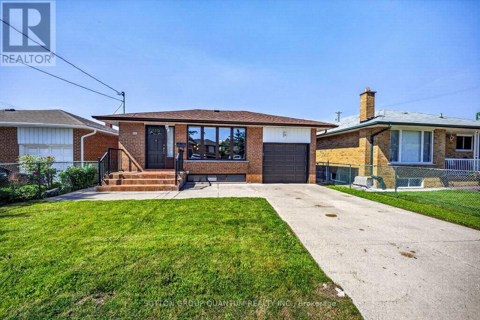 MLS® listing #30017989 for sale located at 1016 EAST AVENUE