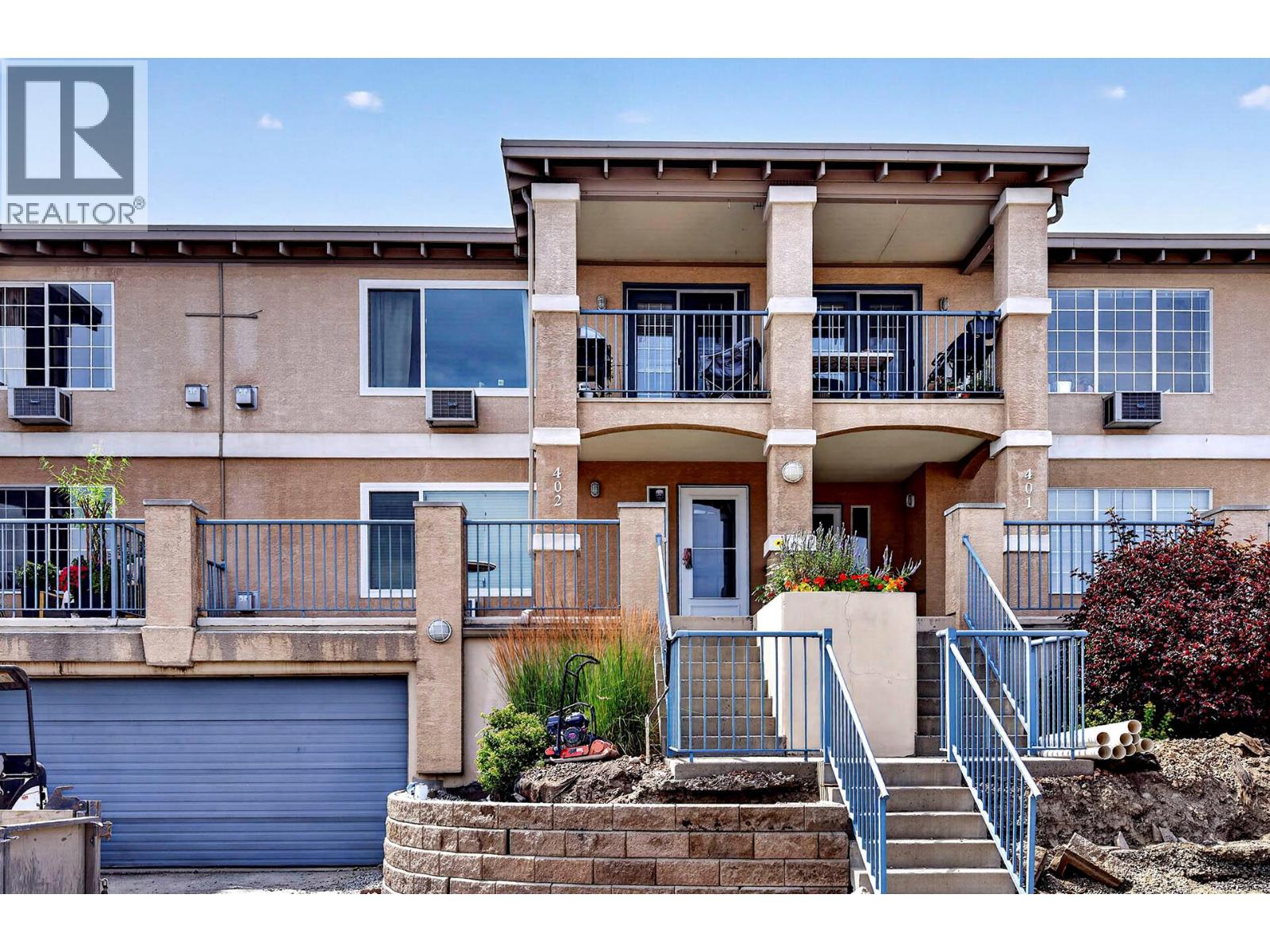 MLS® listing #30018284 for sale located at 875 SAHALI Terrace Unit# 402
