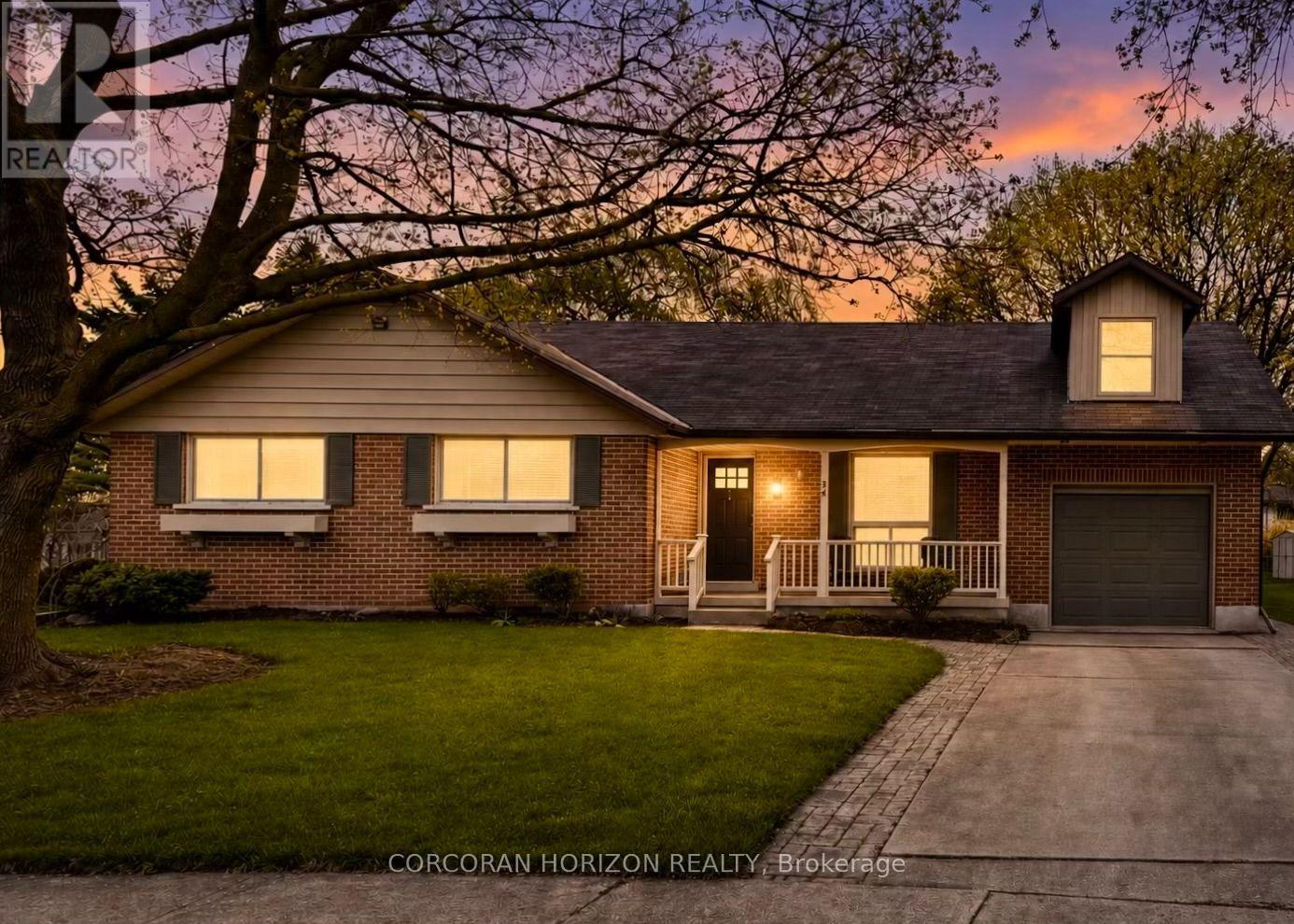 MLS® listing #30019788 for sale located at 34 YULE PLACE