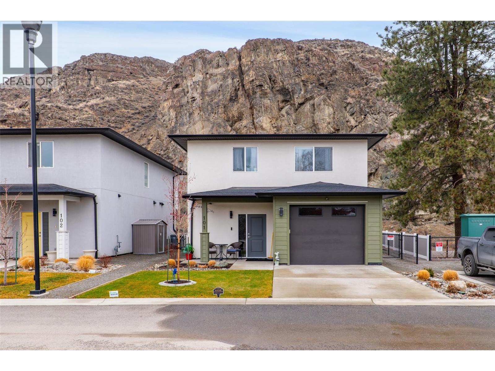 MLS® listing #30019894 for sale located at 2683 ORD Road Unit# 101