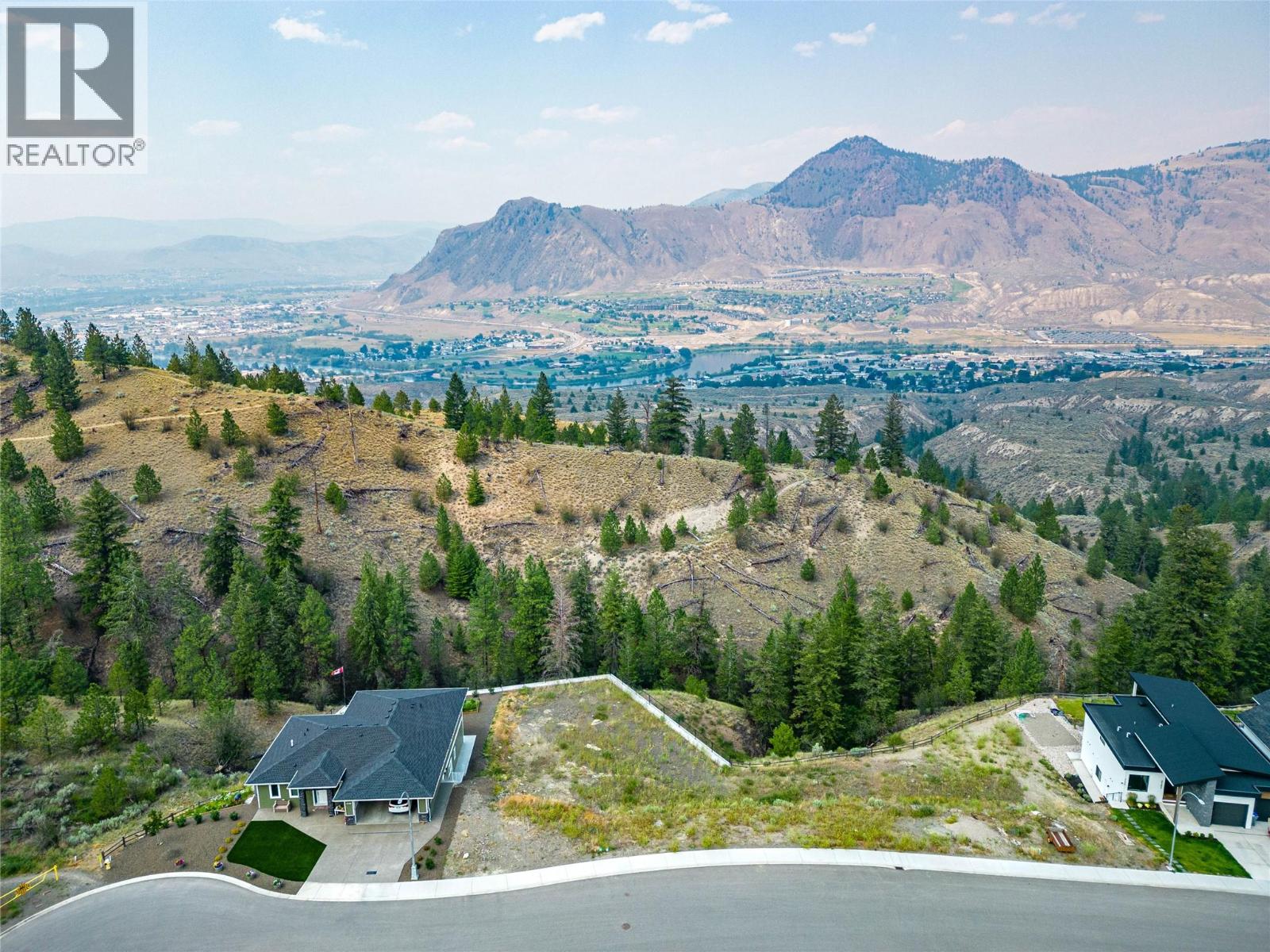MLS® listing #30019896 for sale located at 2192 Galore Crescent