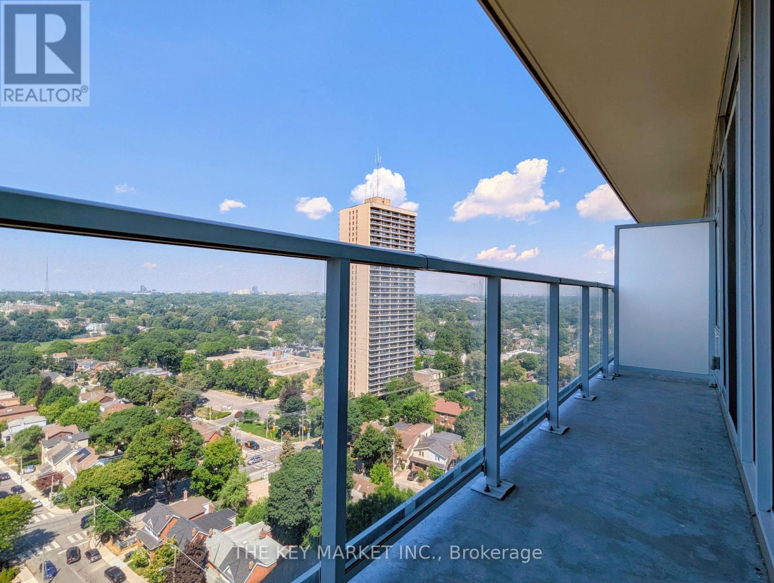 MLS® listing #30021354 for sale located at 1511 - 33 HELENDALE AVENUE