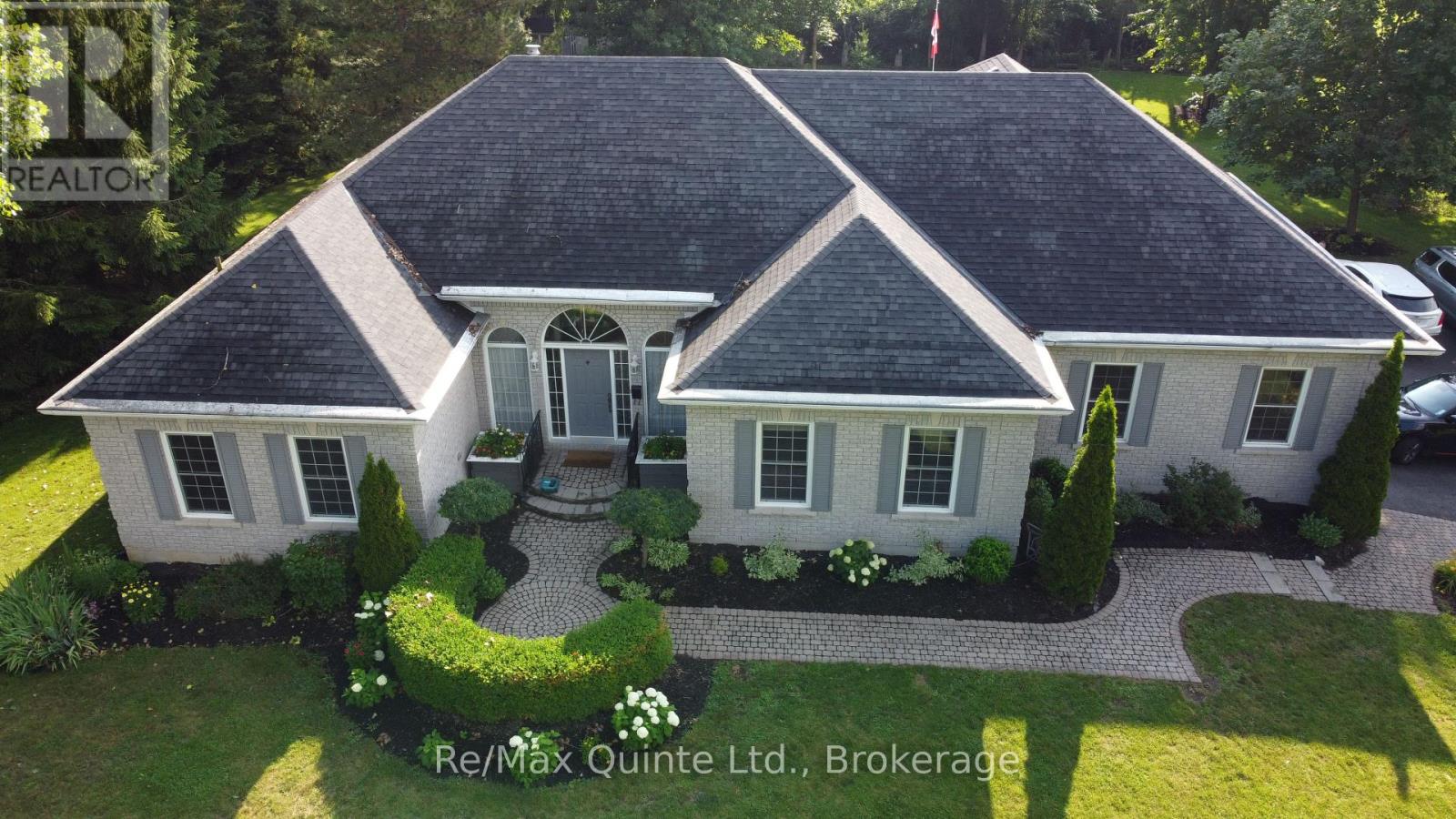 MLS® listing #30021769 for sale located at 35 PENNY LANE