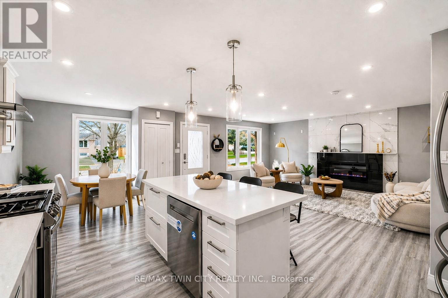 MLS® listing #30021810 for sale located at 86 CARLYLE DRIVE