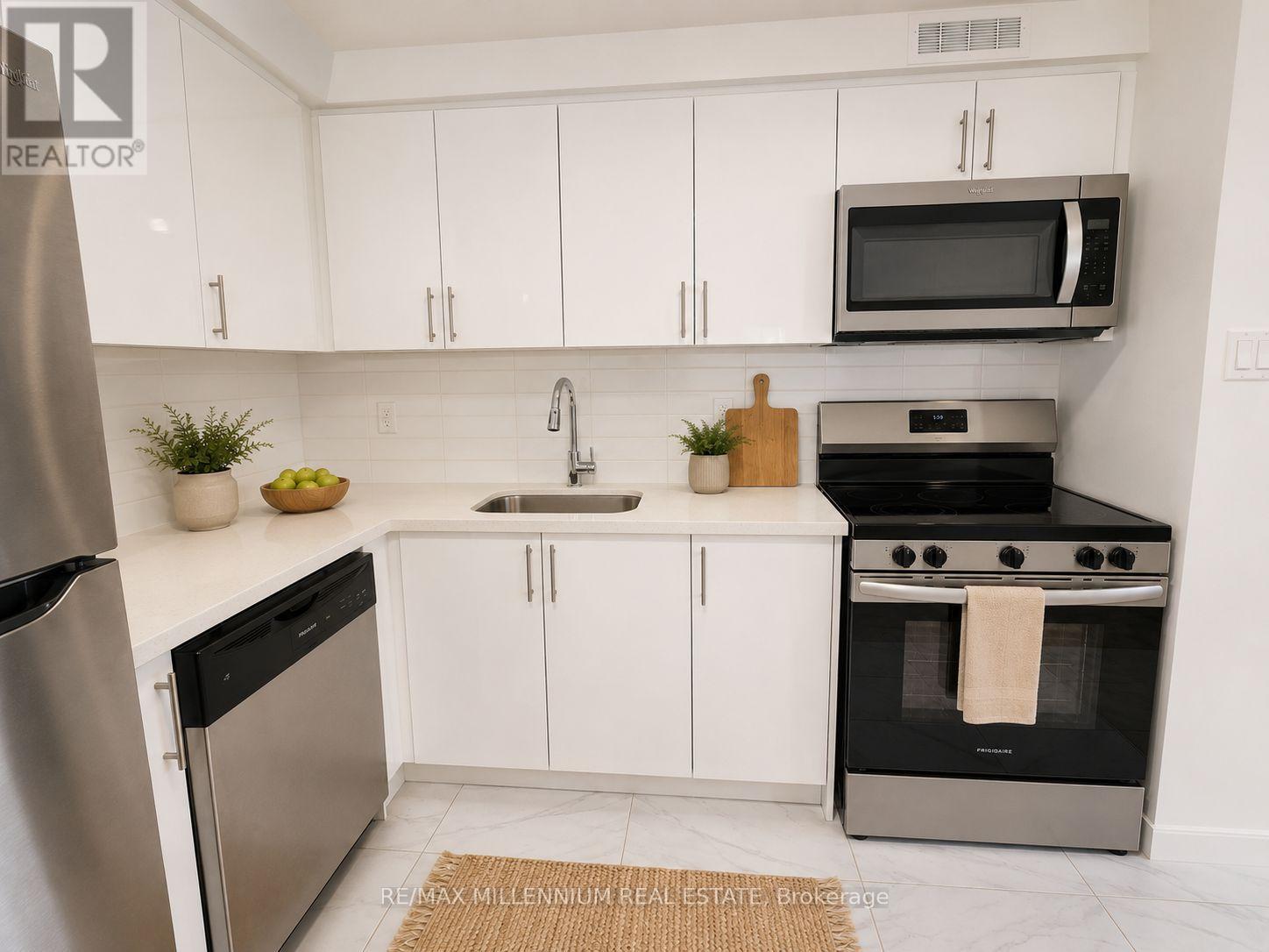 MLS® listing #30022578 for sale located at 801 - 250 FREDERICK STREET