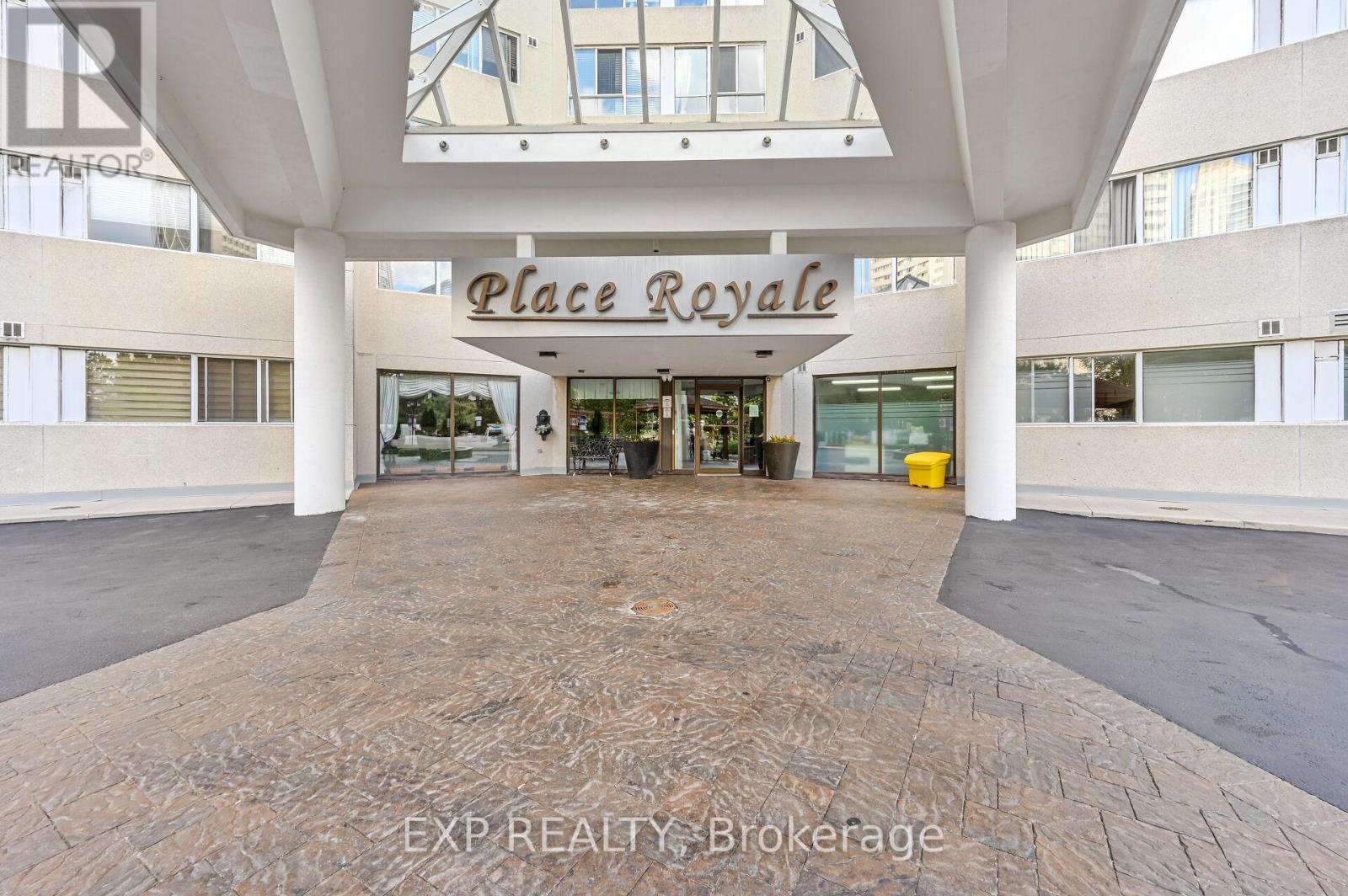 MLS® listing #30022659 for sale located at 1404 - 3695 KANEFF CRESCENT
