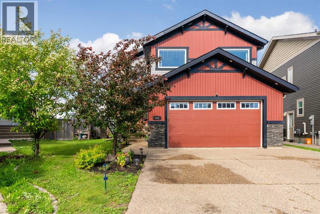 MLS® listing #30023104 for sale located at 652 Heritage Drive