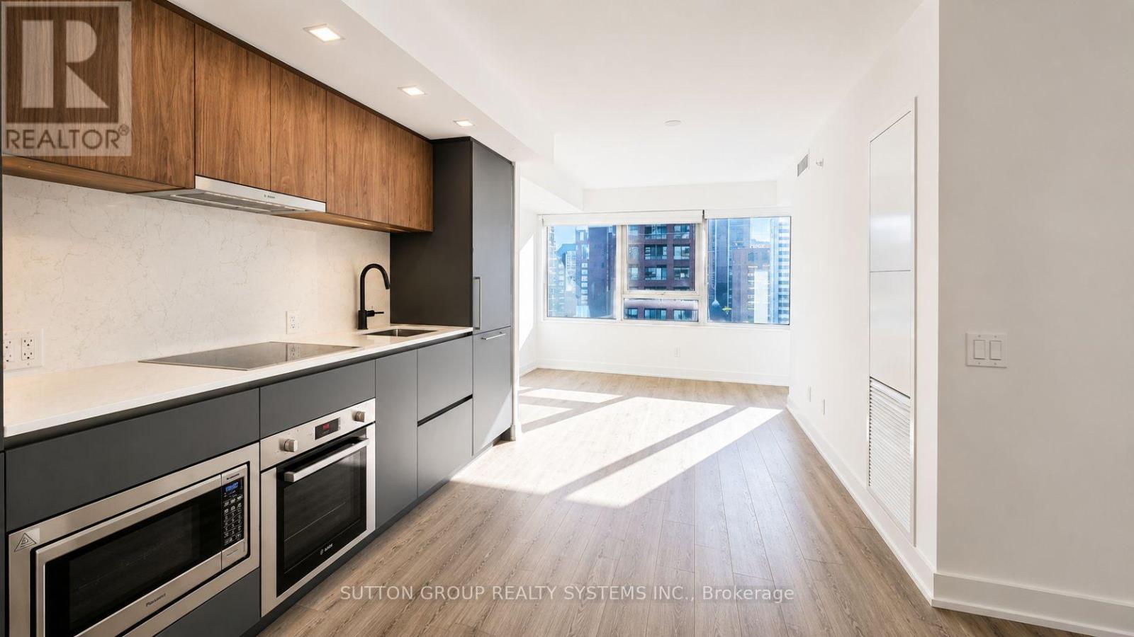 MLS® listing #30023312 for sale located at 1103 - 609 SHERBOURNE STREET