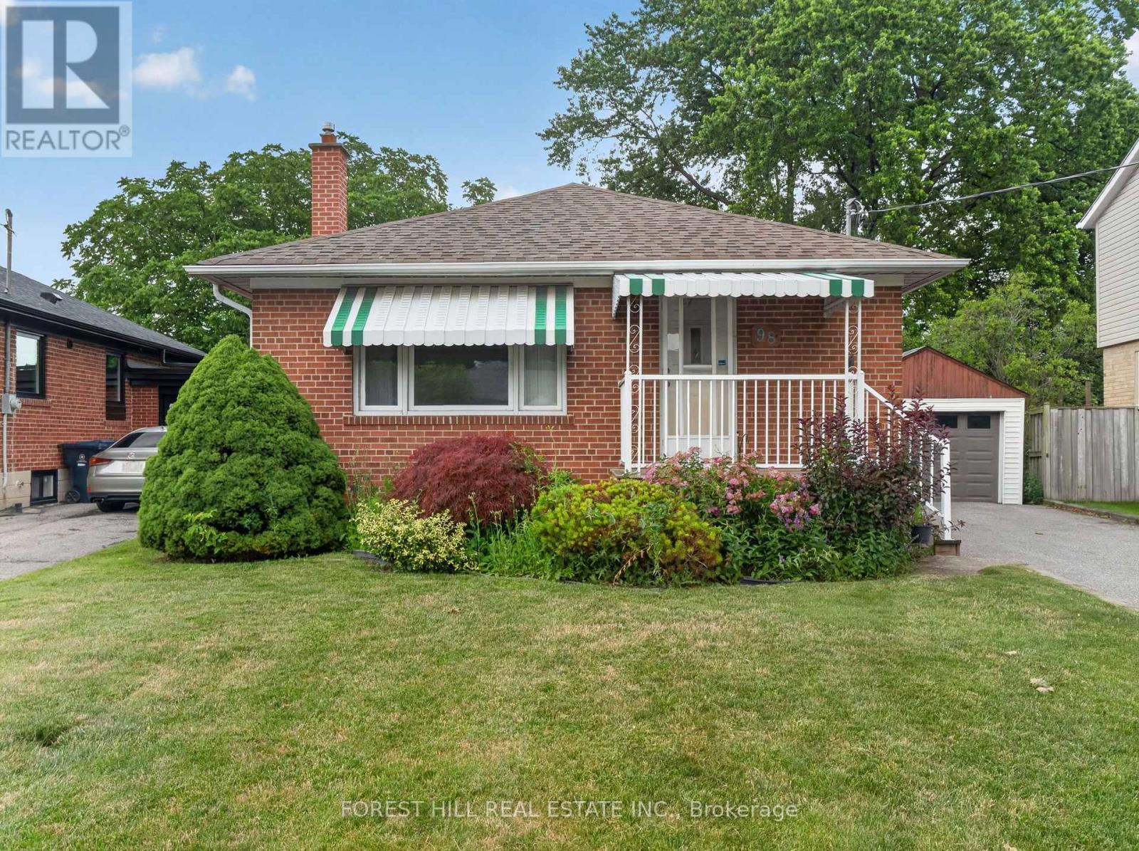 MLS® listing #30023867 for sale located at 98 MARCHINGTON CIRCLE