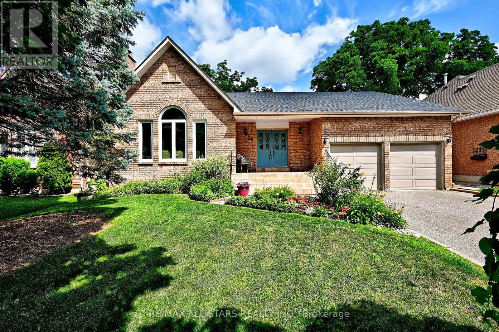 MLS® listing #30023873 for sale located at 34 CAPTAIN ARMSTRONG LANE