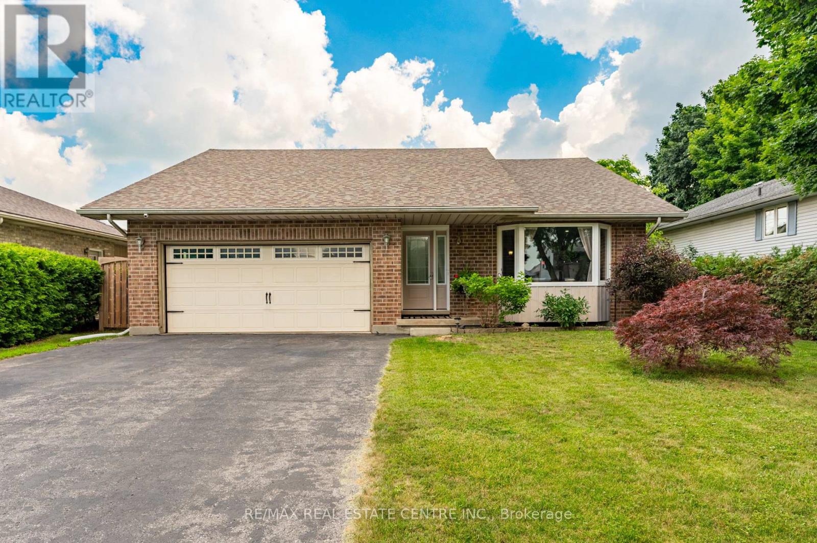 MLS® listing #30023891 for sale located at 95 ALLEN STREET