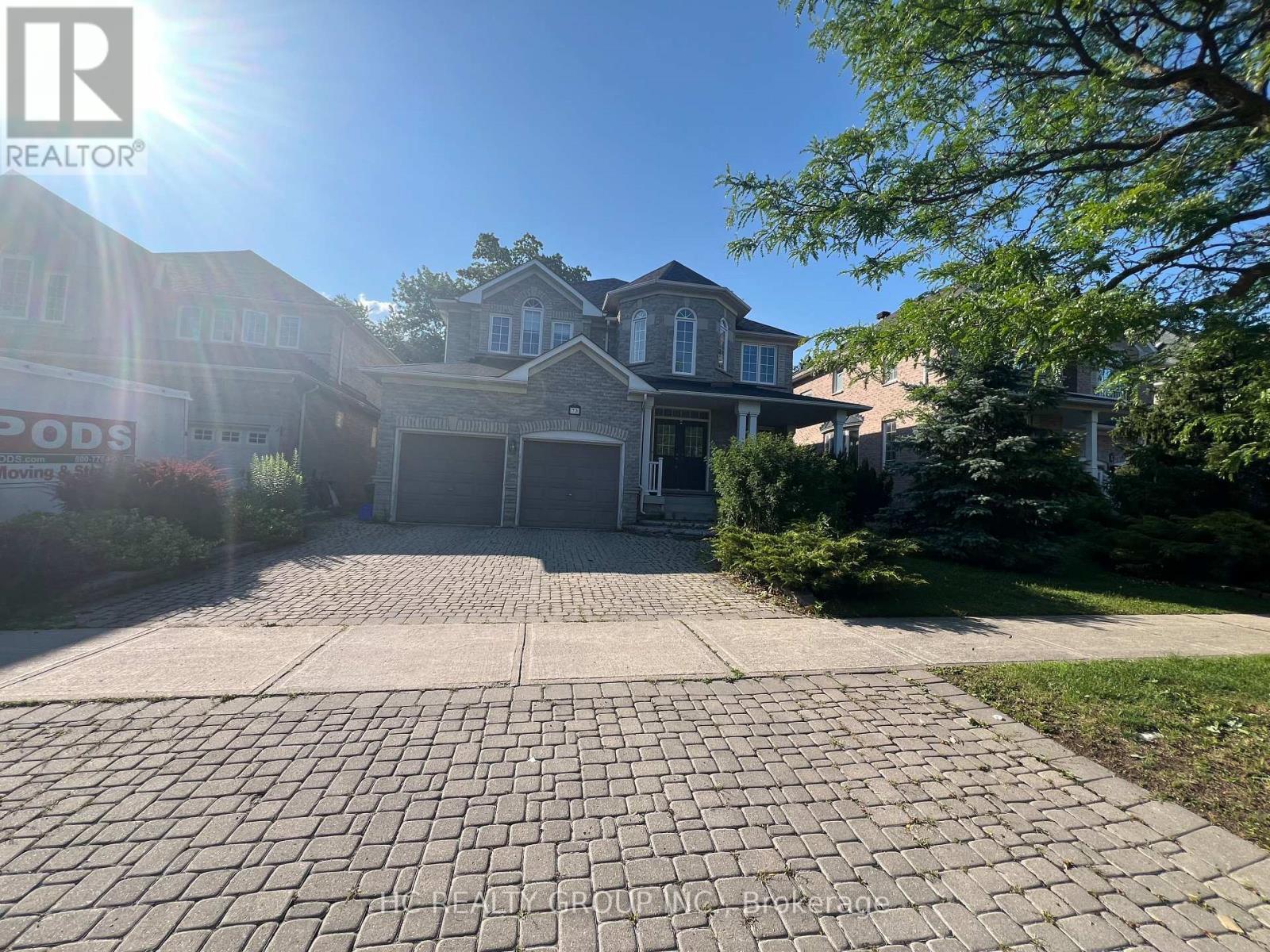 MLS® listing #30023913 for sale located at 73 BURNDENFORD CRESCENT
