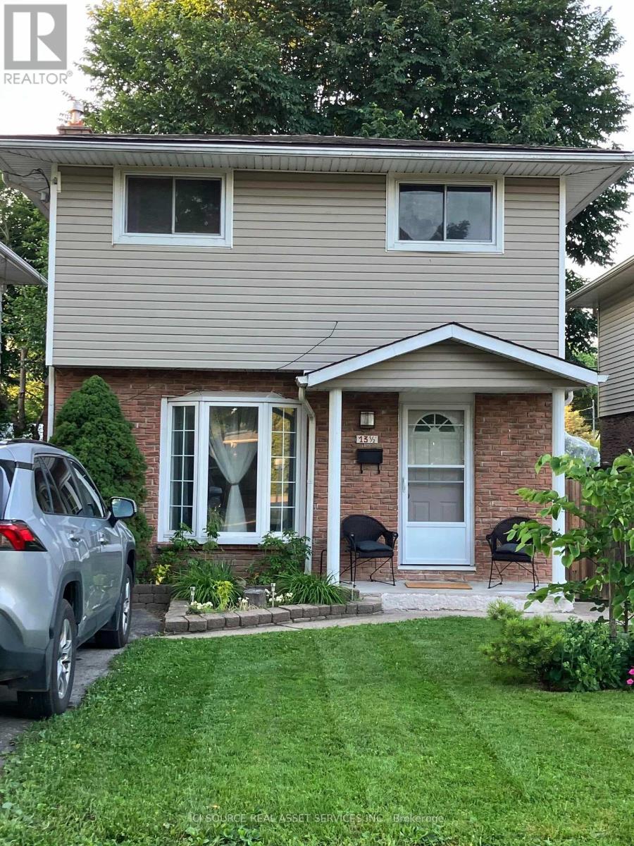 MLS® listing #30024193 for sale located at 13 1/2 NORTHGLEN AVENUE