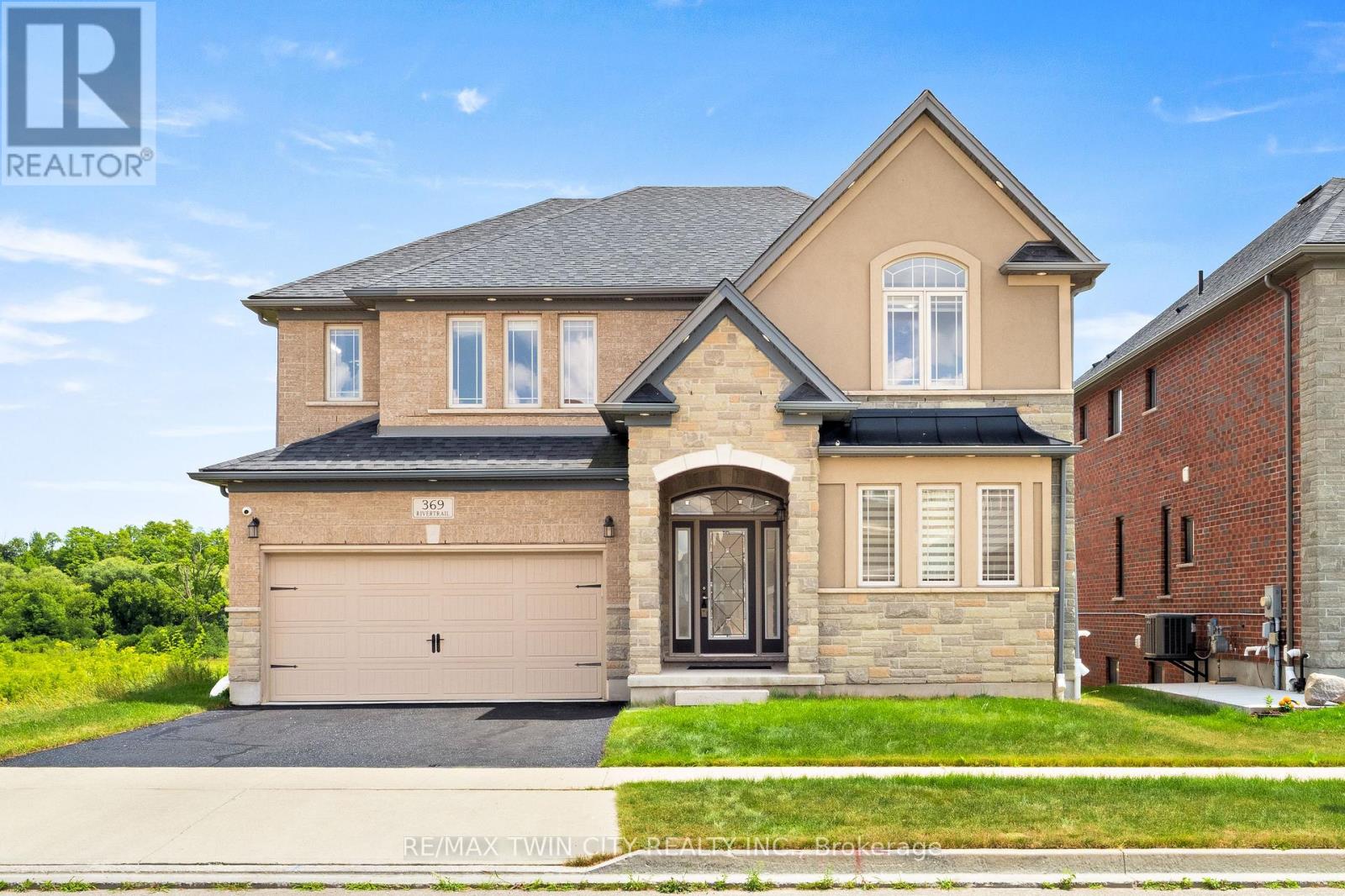 MLS® listing #30025678 for sale located at 369 RIVERTRAIL AVENUE