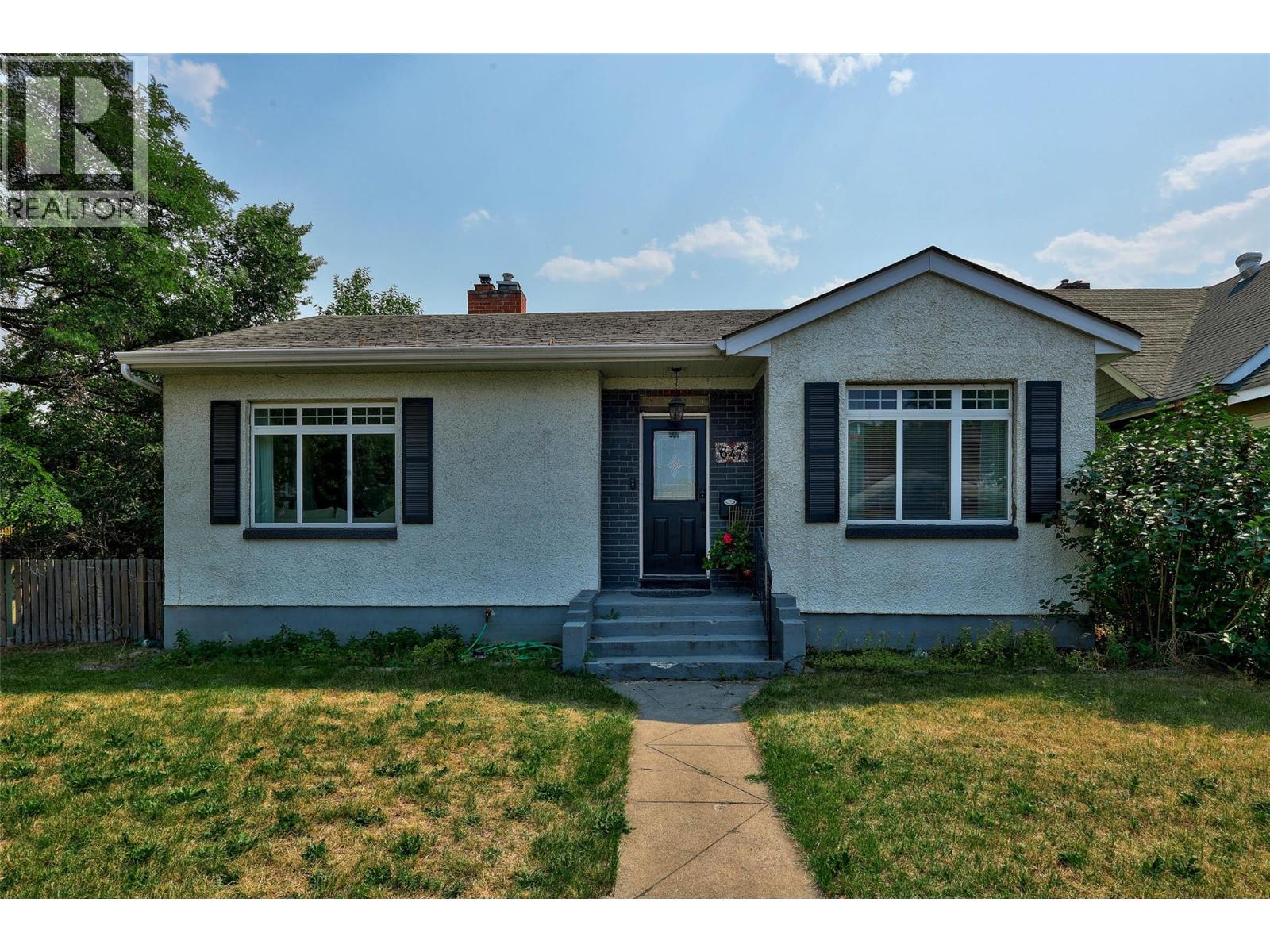 MLS® listing #30025868 for sale located at 647 St Paul Street