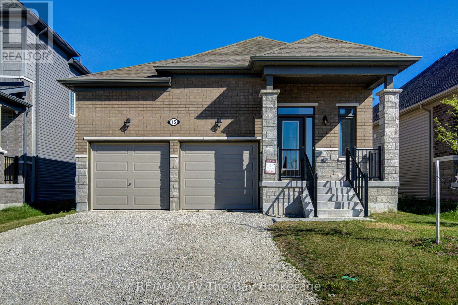 MLS® listing #30029390 for sale located at 15 UNION BOULEVARD
