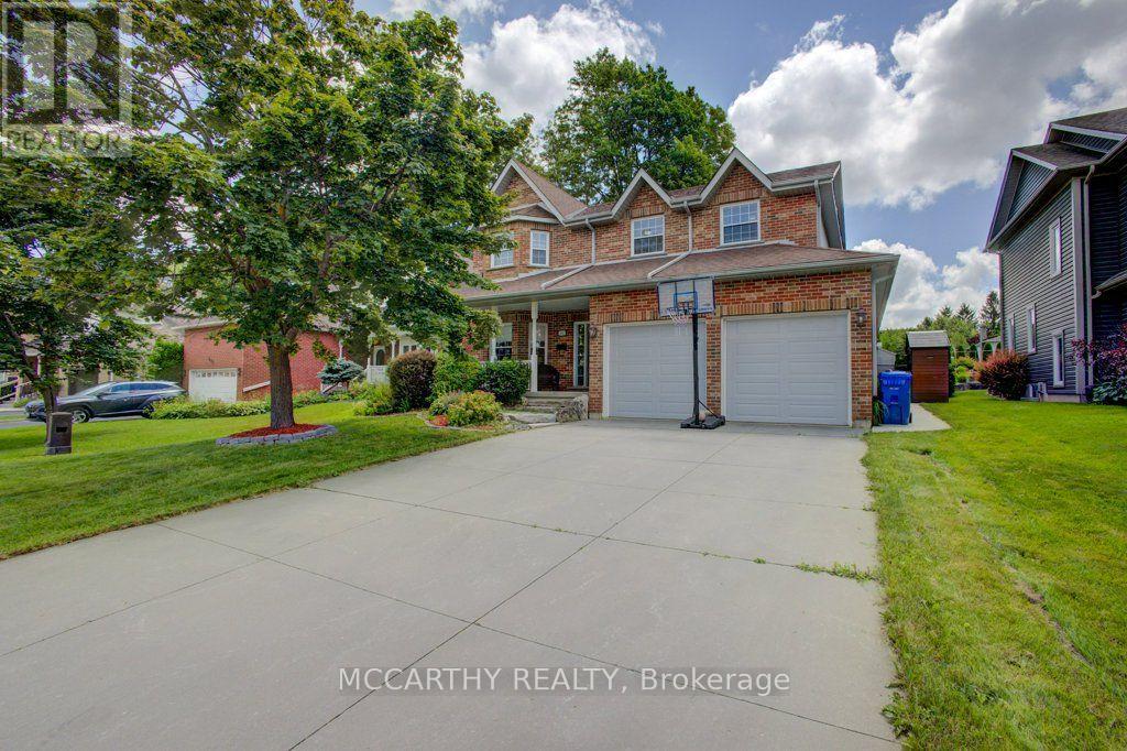 MLS® listing #30029794 for sale located at 423 OLD VILLAGE LANE