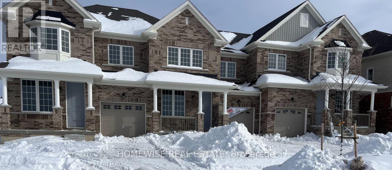 MLS® listing #30030296 for sale located at 698 LATIMER WAY