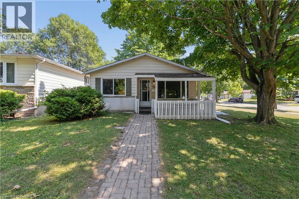 MLS® listing #30030309 for sale located at 74 HELENE Crescent