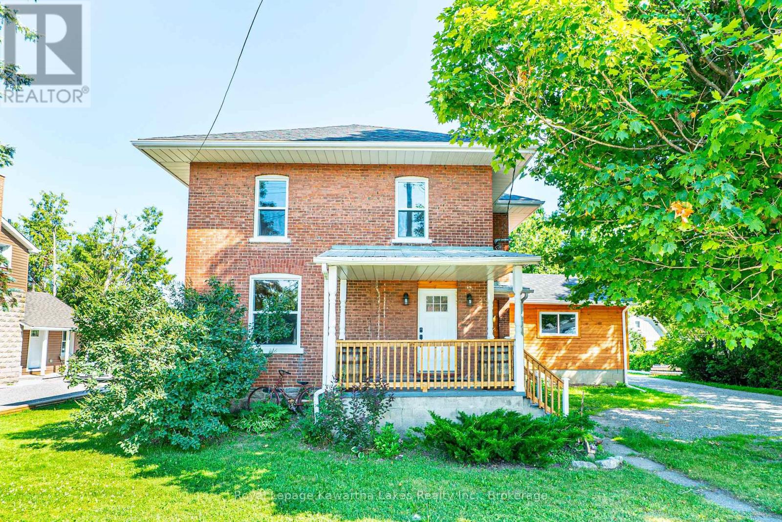 MLS® listing #30030582 for sale located at 907 HIGHWAY 7