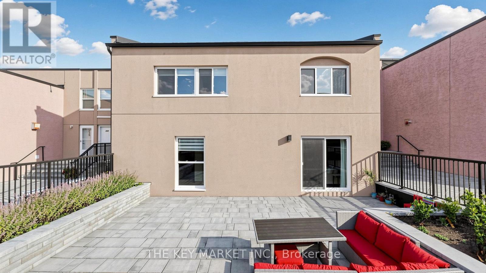 MLS® listing #30030652 for sale located at 289 - 3060 CONSTITUTION BOULEVARD