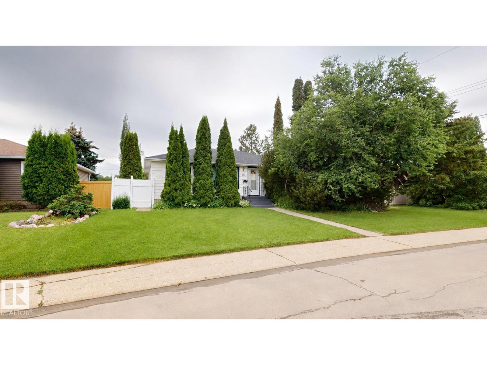 MLS® listing #30030683 for sale located at 13915 135A AV NW